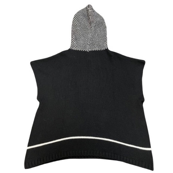 New Cocogio Poncho - Picture 3 of 3